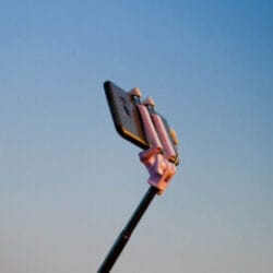 How Social Media Influences Our Choices 7 how-our-choices-are-influenced-by-social-media-vicarious-living
